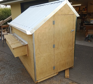 Products: Quality Lifestyle Chicken House Coop - Ideal for 16 Chickens