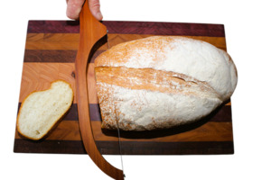 Products: Rimu Bow Bread Knife Woodnbits