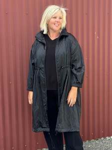 Sale Clearance: East Parker Jet Black