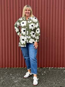 Frontpage: Professor Shirt -Monochrome Meadow