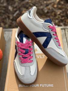 Frontpage: Elite Classic - White /Navy Croc/Sliver