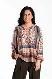 Jellicoe: Lattice Top Persian Tapestry