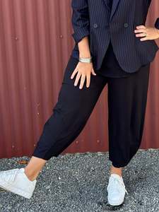 SuperNova Tuck Pants _Black