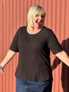 Cotton Knit Basic Curved Tee - Black
