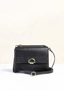 La Lupa Roma: La Lupa Roma Sabrina Crossbody/Clutch – Black