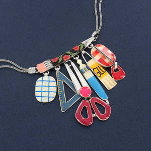 Necklaces 1: Taratata Gomme (Eraser) Necklace W25-03103-10M