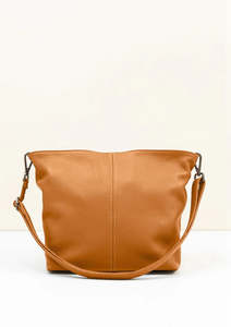 Last Chance - La Lupa Roma Lola Shoulder/Crossbody Bag - Tan