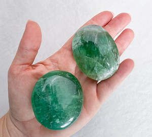 Fluorite Palm Stone | Intuition