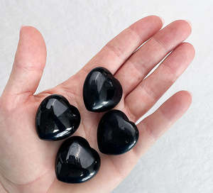 Pisces Season Crystals: Tourmaline Mini Heart | Protection