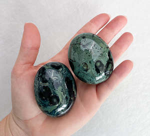 Palm Stones: Kambaba Jasper Palm Stone | Nurturing