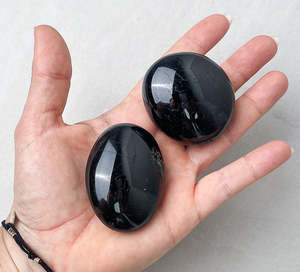 Capricorn Crystals: Tourmaline Palm Stones | Protection