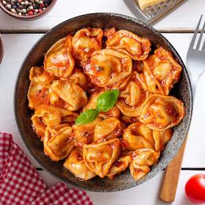 Products: Spinach and Ricotta Tortellini (300g)