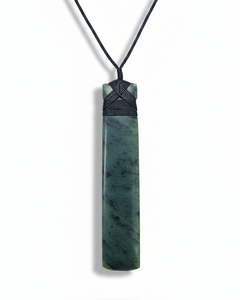 Long Pounamu Toki