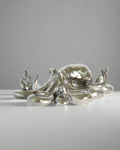 Tyla Bow: Silvester Sculpture