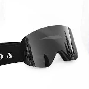 Peacock: Jet Black Peacock Goggles