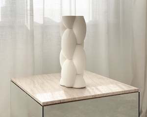 Objects: Vivace Vase