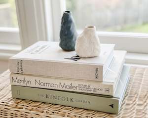 Ferm Living: Ferm Living | Vulca Mini Vase | Off White