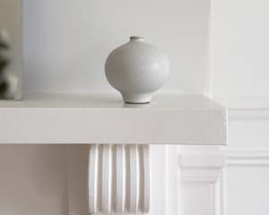 Vases Vessels: Om Bud Vase