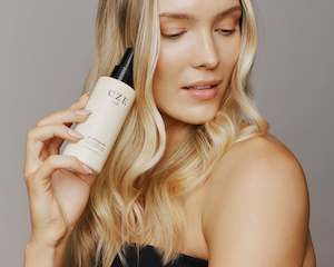 Body Scent: CZE | Glossifying Hair Mist