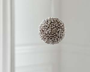 Festivity: Champagne Pearl Bubble Bauble