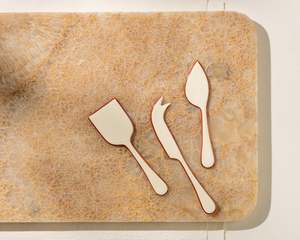 Maia Enamel Cheese Knife Set | Cream