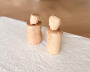 Table: Wavy Salt & Pepper Shaker | Set of 2 | Natural