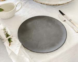 Basalt Slate Plate | Matte Black