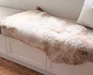 Homeobject: Sheepskin Rug | Natural