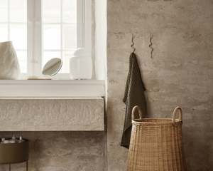 Table: Ferm Living | Brass Curvature Hook | Single