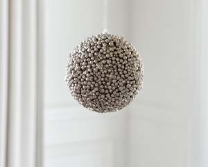 Festivity: Champagne Pearl Bubble Bauble | XL