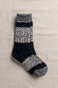 Wardrobe: Yahae Socks | Wool Organic Cotton Snow Pattern Socks | Black