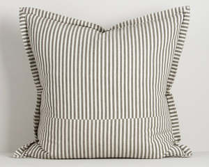 Rowan Cushion | Olive