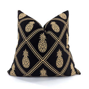 Pineapple cushion black and gold