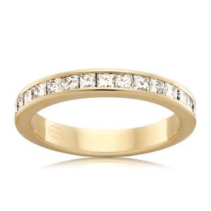 Women's Medium White Gold Princess Cut Diamond Wedding Ring
