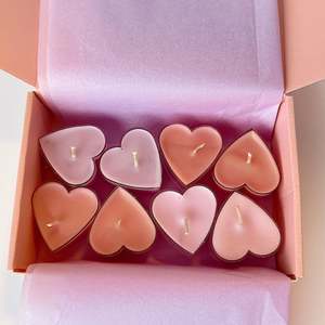 Samples: lovers heart tea lights