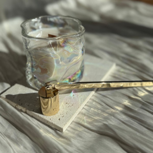 candle snuffer