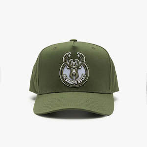 Mitchell Ness: Mitchell & Ness Milwaukee Bucks Core Sport Cap - Olive
