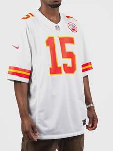 NA-L48 (Nike home jersey player kansas city cheifs patrick mahomes white) 122598261