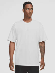 Mens Apparel: NA-Q48 (Nike Sportswear Premium Essentials Tee White)