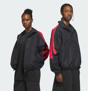 AA-I31 (Adidas basketball woven track jacket black/pure ruby) 326910580