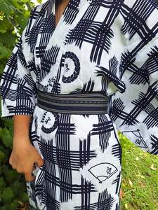Vintage Kimono: Yukata - Akebone with belt