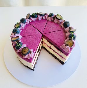 Blueberry&Oreo Cheesecake – Ours Cake Studio