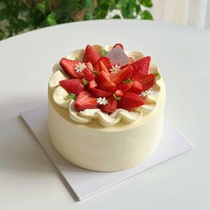 Products: Strawberry Cake – Ours Cake Studio