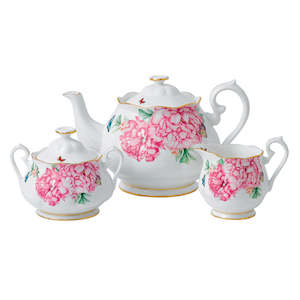 Royal Albert: Miranda Kerr for Royal Albert Friendship Teapot, Cream, Sugar