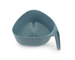 Triangular Colander