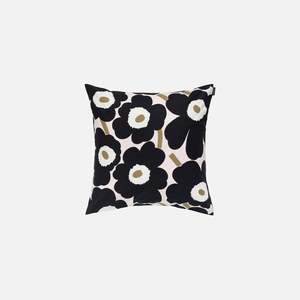 Pieni Unikko Cushion cover 50x50 cm - charcoal