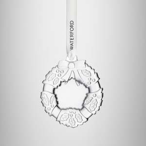 Mini Wreath Crystal Ornament