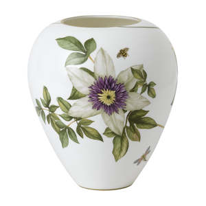 Wedgwood: Hummingbird Bouquet Vase 18cm