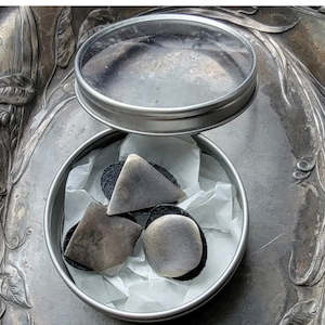 Needles Tools Accessories: Midcentury Modern Stud Buttons - Graphite Set of 3