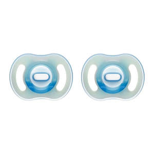 Tommee Tippee Ultra-Light Stayput Night GLow Silicone Soother 2 Pack 6-18 Months - Blue Pack